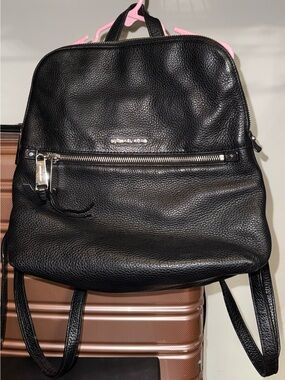 Michael Kors Black Quilted Interior Handbag